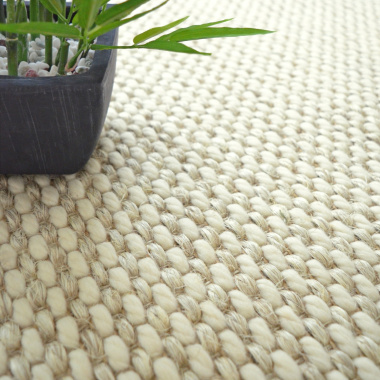 Tapis sur mesure Laine et Sisal Albury grosses boucles blanc crème - zoom