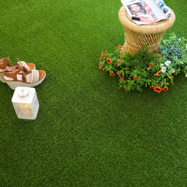 Gazon synthétique Jardin d'été - 30mm, ambiance détente au vert avec fleurs colorées