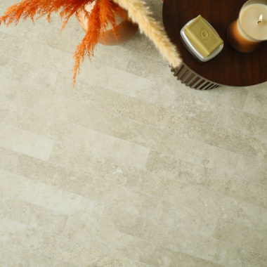 Sol en vinyle éco-conçu - Travertin contemporain - Naturel - vue du dessus