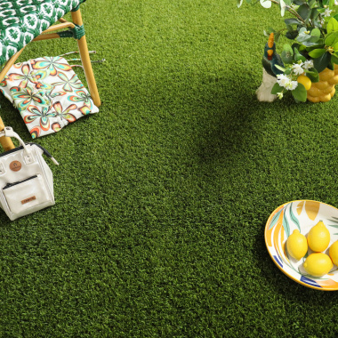 Gazon Séville - 50mm, parfait pour un coin repas ou détente en extérieur