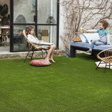 Gazon synthétique Lodge 100 % recyclable - 40mm idéal pour créer un espace détente naturel