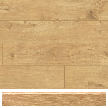 Plinthe Modèle F coordonnée à un sol stratifié en bois clair mise en scène en ambiance intérieure