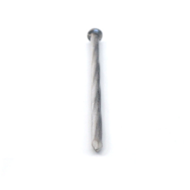 Boîte de 5 kg de clous torsadés (environ 190 clous) pour gazon synthétique, détail d’un clou de fixation de 140 mm