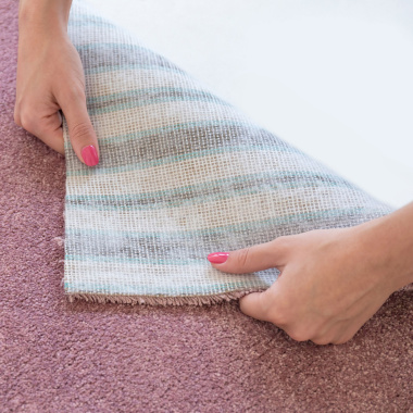 Moquette ultra douce Kawaii Rose ancien en polyamide recyclé montrant la souplesse de sa structure