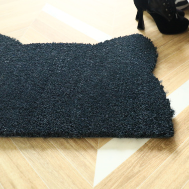 Zoom sur le paillasson design Chat Miaou anthracite en fibres naturelles 