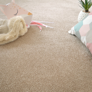 Moquette chambre ou salon Select marron clair - vue de loin