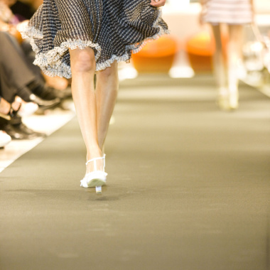 Moquette Stand Event - Sable pour défilé de mode, scénographie et événement professionnel