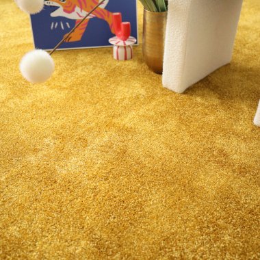 Moquette Velours - Feelings Balsan - Jaune Carat 350 - Vue en perspective