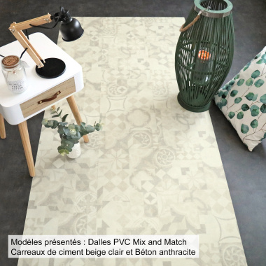Vue déco d’un intérieur avec les dalles clipsables Mix and Match - Carreaux de ciment beige clair et béton anthracite