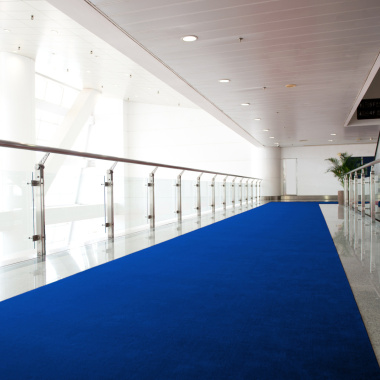 Moquette filmée - Stand Event - Bleu roi - Couloir