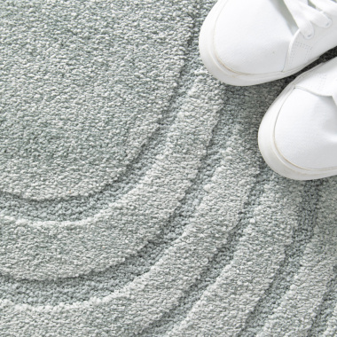 Tapis de forme organique Circle - Cercle gris bleuté, vue rapprochée sur les lignes sculptées