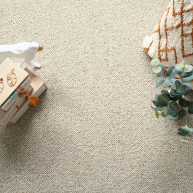 Moquette bouclée Latoon grège en pure laine, style doux et naturel