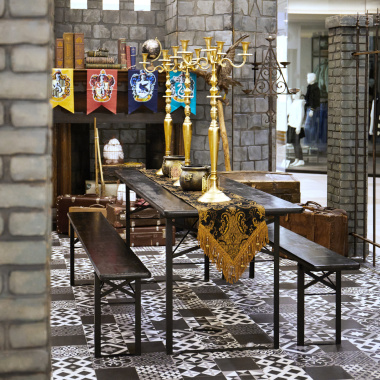 Décor immersif avec sol vinyle Link Plus noir et blanc à motifs carreaux de ciment