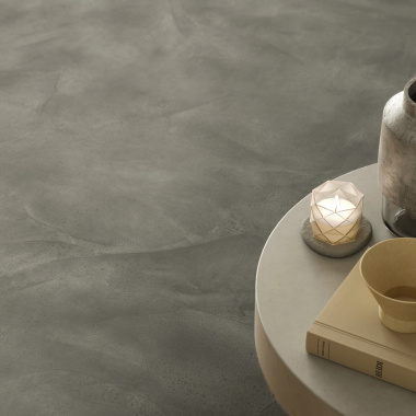 Sol Vinyle textile Rénove - Envers gris - Béton lissé gris taupe - gros plan