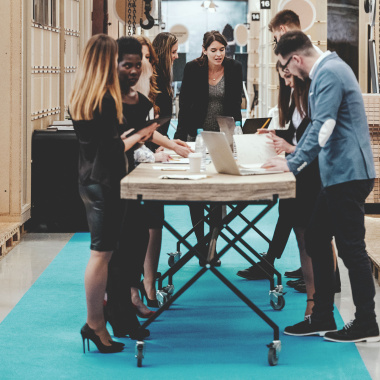 Moquette événementielle Orotex Revexpo Turquoise, idéale pour salons et showrooms