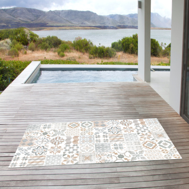 Tapis vinyle - Carreaux de ciment - Naturel en bord de piscine, déco tendance