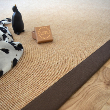 Tapis Tissé plat Mahé naturel ganse coton marron - Tranche