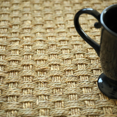 Tapis jonc de mer Paro fin natté 4x4 ganse coton noire - gros plan