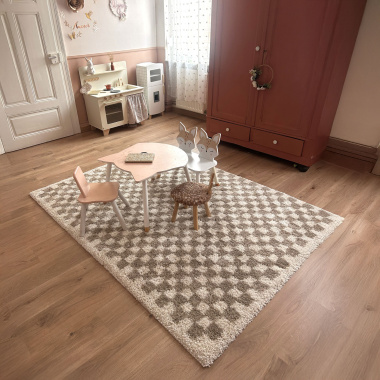 Tapis damier à poils longs - Colorama - Beige rétro - partenariat