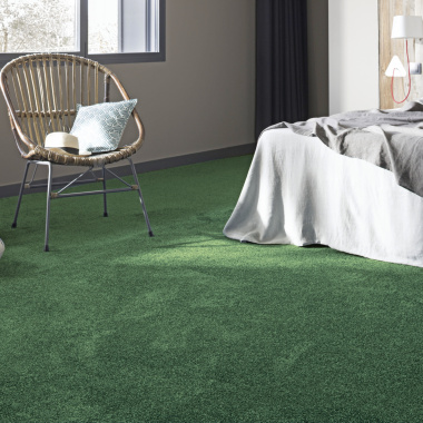 Tapis sur mesure Velours Feelings Balsan couleur vert brocéliande - Chambre