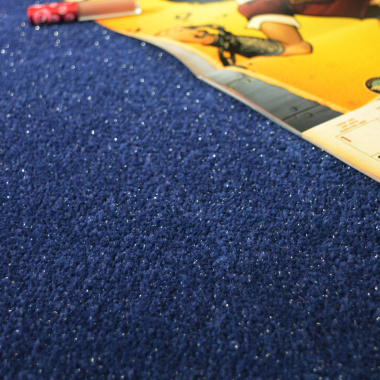 Tapis sur mesure Pailleté Flash bleu - gros plan