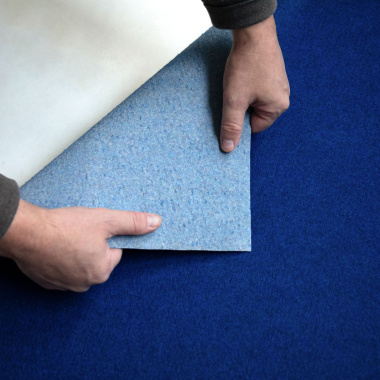 Dos de la moquette Stand Event Bleu roi pour salons et expositions