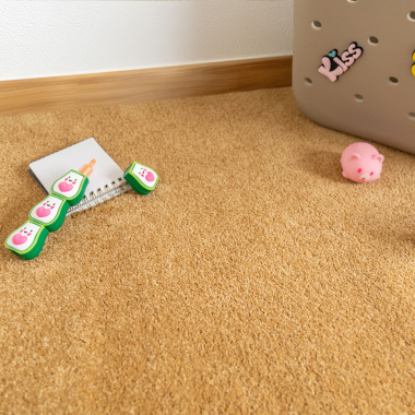 Moquette ultra douce Kawaii - Ocre jaune idéale pour créer un intérieur accueillant et plein de personnalité