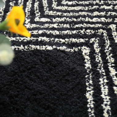 Tapis style Berbère avec franges - Arrow noir - gros plan