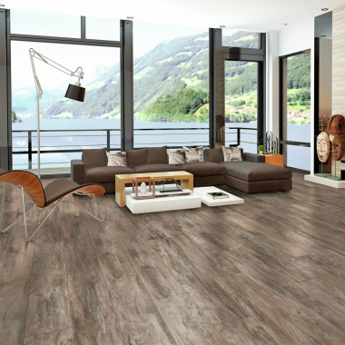 Lame sol XXL Stratifié KronoSwiss V4 Helvetic - Lago di Lugano 5G - Salon ouvert sur l'exterieur