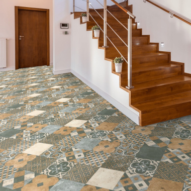 Sol PVC Sous Couche Textile - Carreaux Art Déco - Terre de Sienne et Bleu Gris - couloir