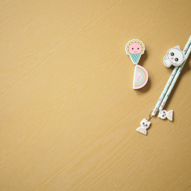 Sol Vinyle Résistance Pro - Parquet bois vintage peint - Jaune - gros plan