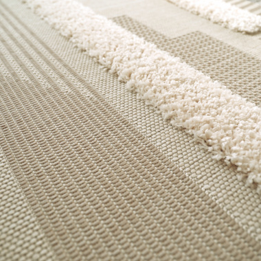 Tapis en relief géométrique - Salvador - Lignes écru et beige naturel - gros plan