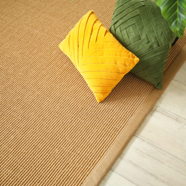 Tapis Sisal grosses boucles Cuba paille dorée ganse lin camel - salon