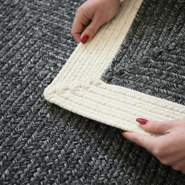 Tapis imitation fibres naturelles intérieur et extérieur Provence gris et beige - envers