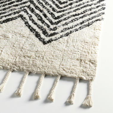 Tapis style Berbère avec franges - Arrow blanc cassé - coin