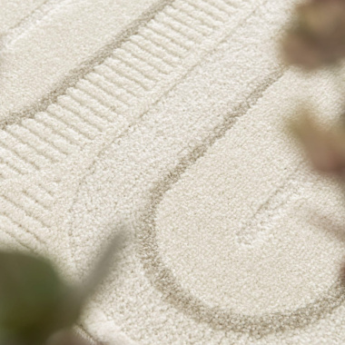 Tapis de salon courbe géométrique - Agosti - Écru et beige naturel - vue de près