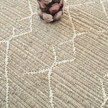 Tapis marron clair Scandinave, motif graphique et teinte chaleureuse