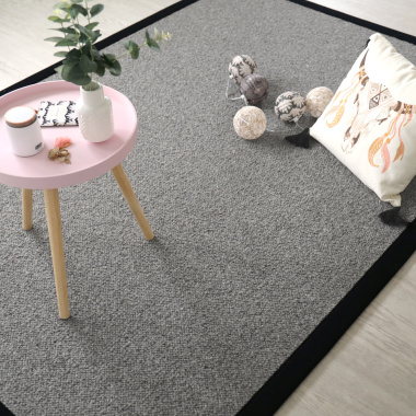 Tapis pure laine Latoon gris foncé - Ganse coton noir