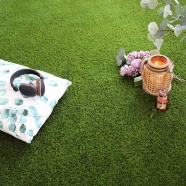 Gazon synthétique Liberté - 45mm - Vue de loin