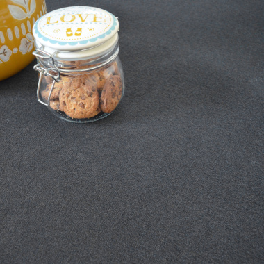 Tapis de sol en moquette Loft Résist noire, finition douce et intense