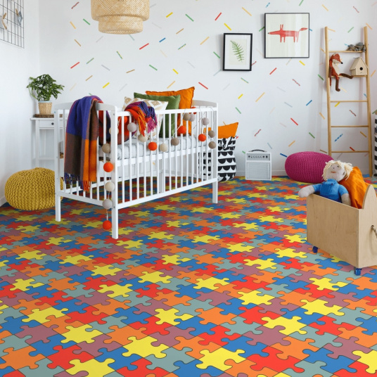 Chambre de bébé avec sol vinyle puzzle, ludique et pratique