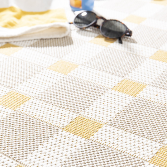 Tapis à motif carreaux en matière recyclée - Pauline - Beige et ocre - vue de près