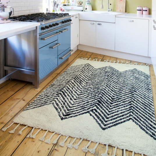 Tapis style Berbère avec franges - Arrow blanc cassé - cuisine