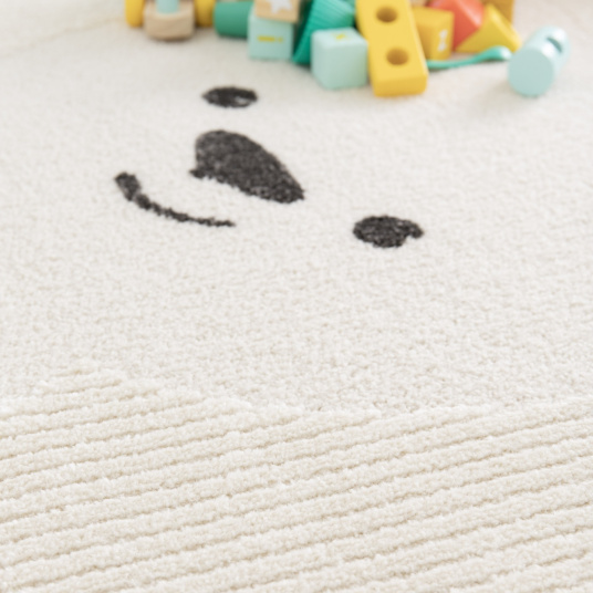 Tapis chambre d'enfant Petit ourson crème - vue de près