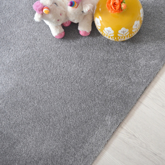 Tapis Velours Hygge gris galon gris clair - vue du dessus