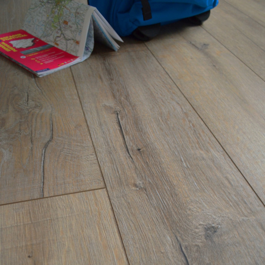 Parquet flottant Stratifié KronoSwiss Noblesse V4 Chêne Rift 5G