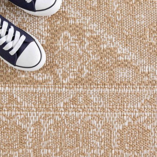 Texture tissée du tapis Naya en polypropylène aspect sisal