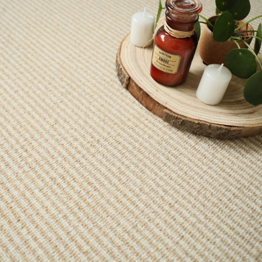 Moquette rayée chambre Laine & Mix Écru et beige miel - gros plan