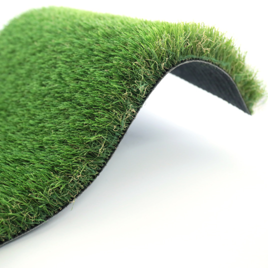 Aspect ultra réaliste du gazon artificiel New Paradise - 38mm, parfait pour décoration extérieure