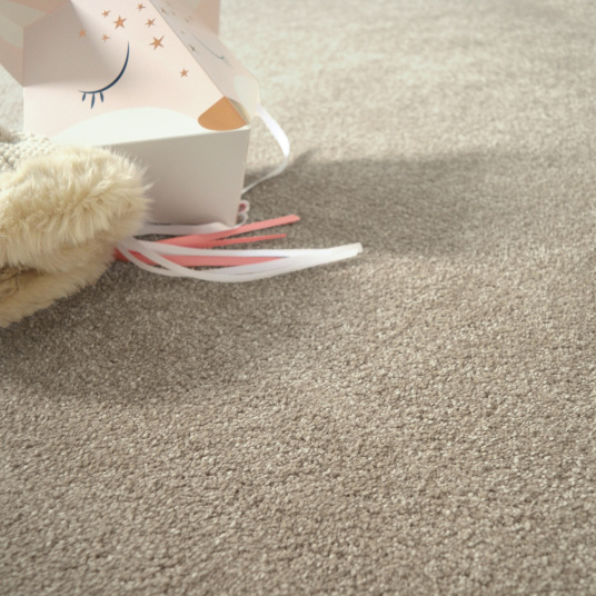 Moquette chambre ou salon Select marron tendre - vue de près